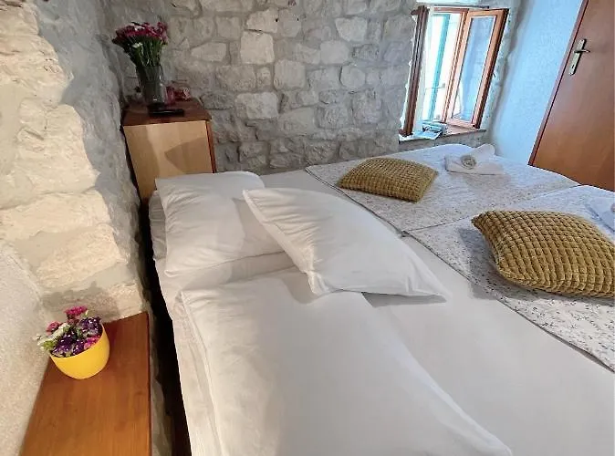 House Ivancic Vendégház 3*