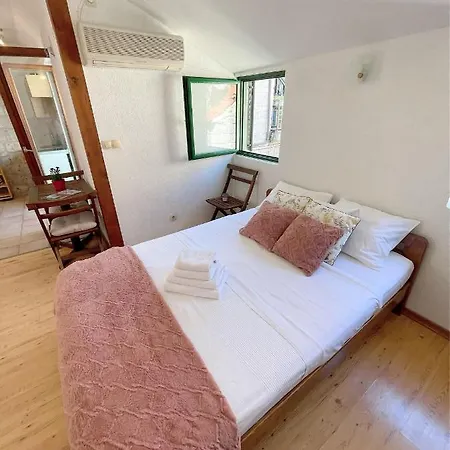 House Ivancic-free Parking 3* Trogir